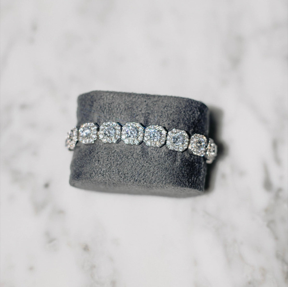 Clustered Tennis Bracelet White Gold image 2