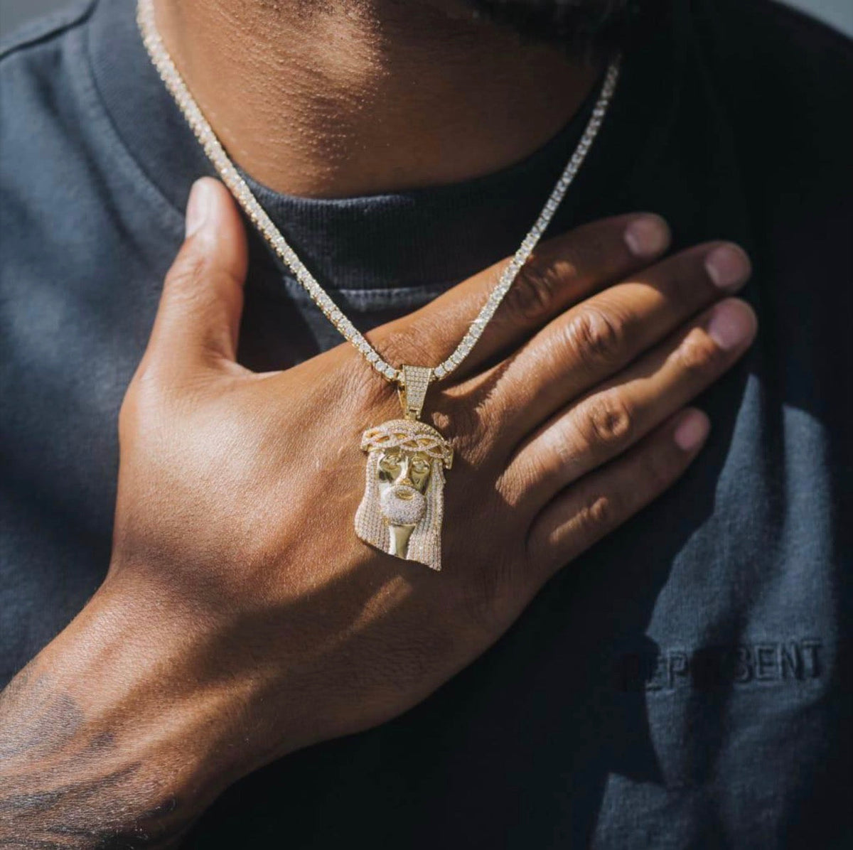 Gold Jesus Piece Pendant image 4