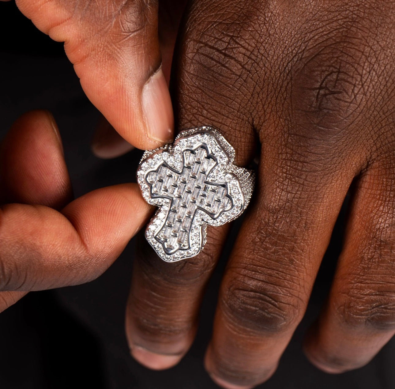 Baguette Cross Ring (White Gold)